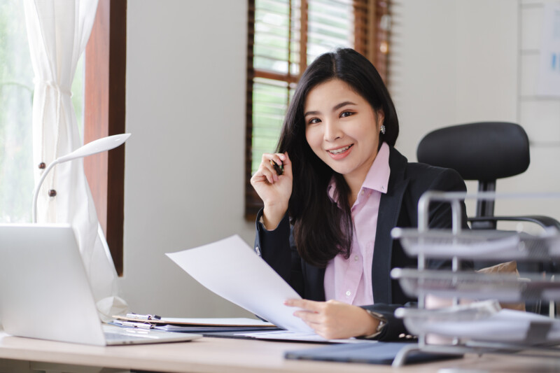 Asian business woman Business document check, account check, doc Asian business woman Business document check, account check, document search Legal documents, document preparation, reports, tax analysis, time, accounting, data sheets